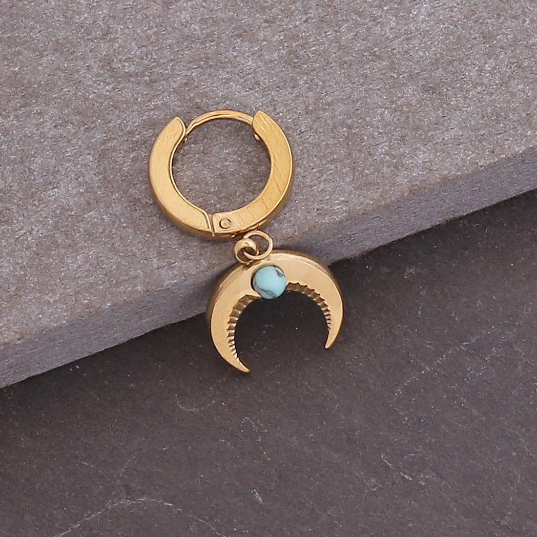 Venta al por mayor Pendientes Bohemios De Acero Inoxidable De Luna De Toro